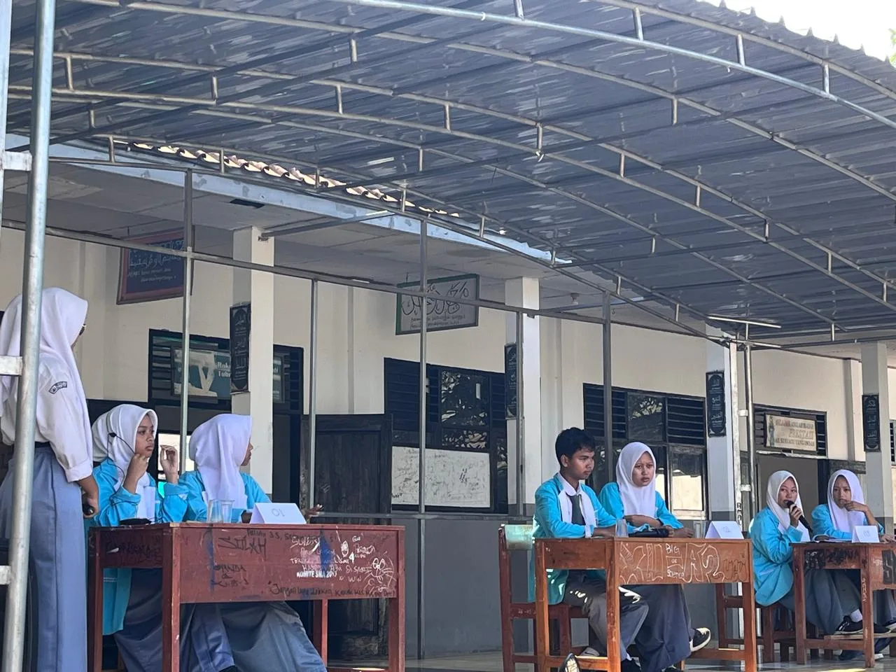 3 Pasangan Calon Bersitegang Adu Visi Misi Dalam Acara Debat yang Diselenggarakan Oleh SMA N 2 Maja