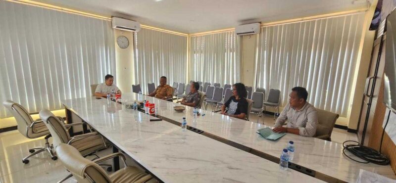Keterangan foto : Warga Lebak saat audiensi, Minggu (31/11/2024) 