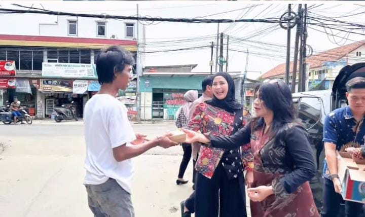 Keterangan foto : Kantor Imigrasi Kelas I Non TPI Bekasi melaksanakan program Makan Bergizi Gratis (MBG), Rabu (26/2/2025)