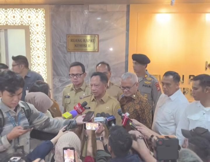 Keterangan foto : Rapat Dengar Pendapat (RDP) Kemendagri dengan Komisi II DPR RI, Senin (3/2/2025) 