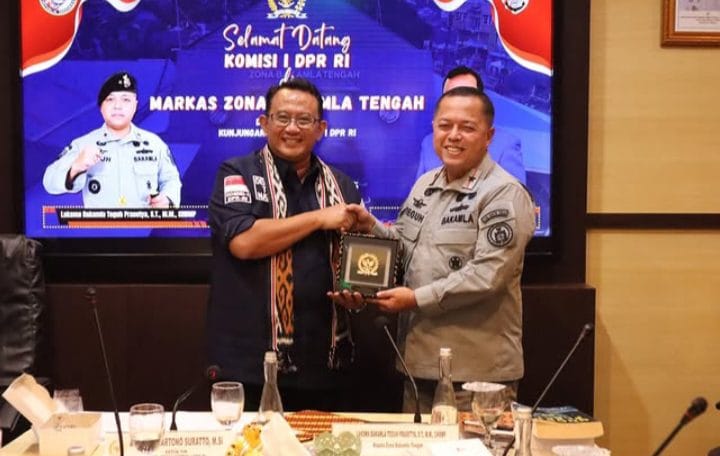 Keterangan foto : Wakil ketua Komisi I DPR RI Anton Sukartono Suratto, Kamis (6/2/2025) 