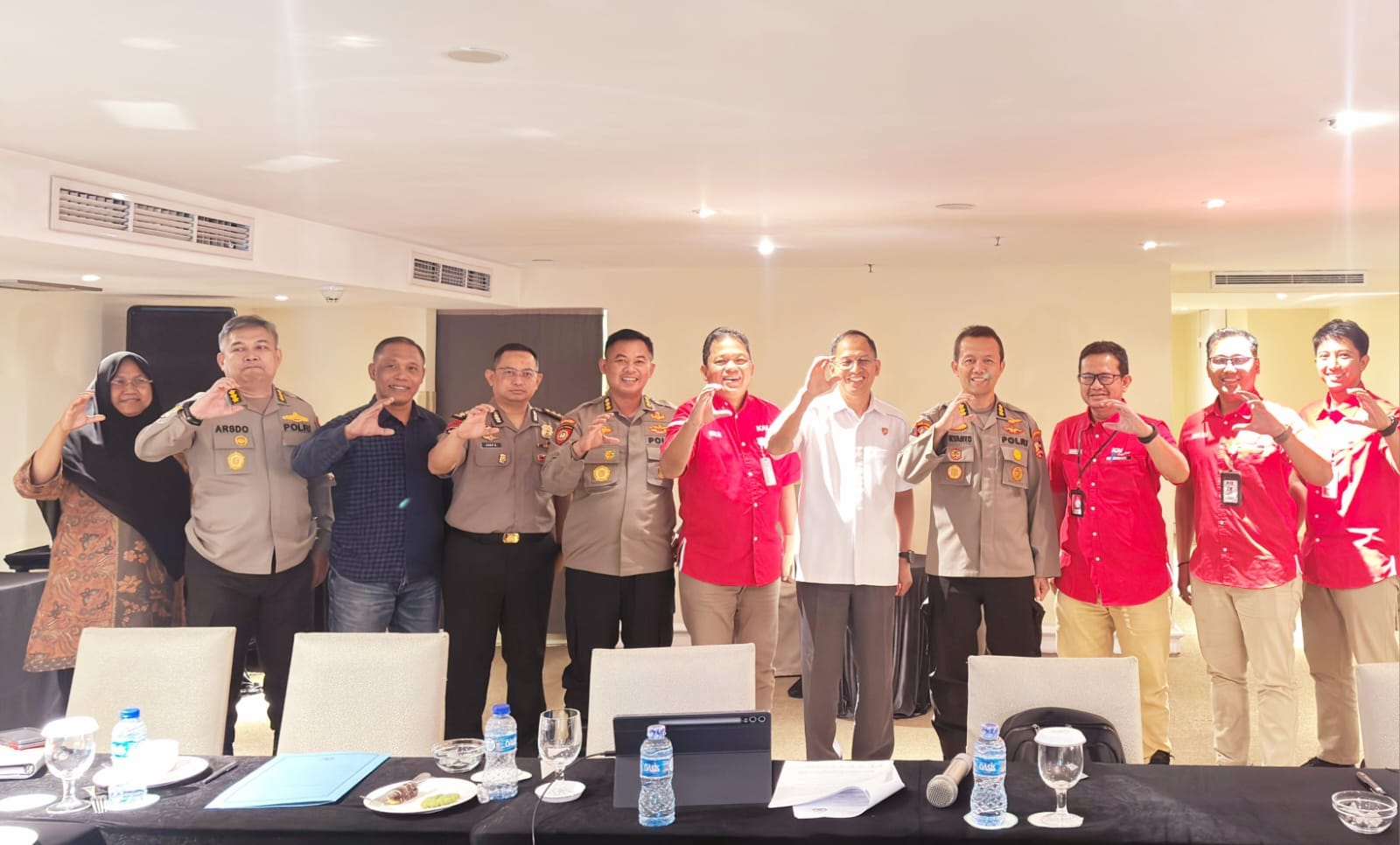 Auditor Sispamobvitnas Madya TK III Ditpamobvit Korsabhara Baharkam Polri, kombes pol imam tarmudi menghadiri Rapat Verifikasi Draft Perjanjian Kerja Sama antara PT KCI (Kereta Commuter Indonesia) dengan Divkum Polri,