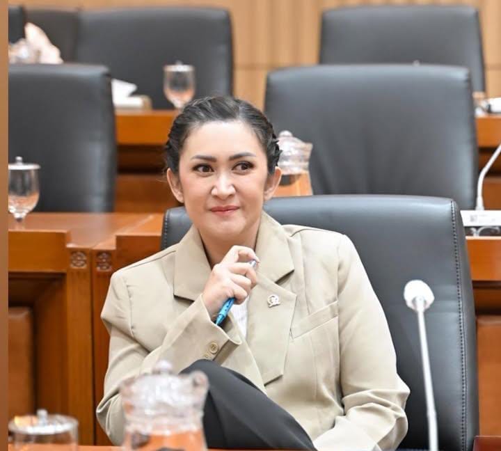 Nafa Urbach, artis sekaligus pejabat yang bela kenaikan tunjangan anggota dewan, Jumat (22/8/2025)