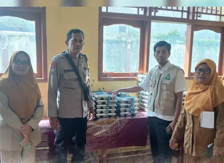 Keterangan foto : Makan Bergizi Gratis, Kamis (28/8/2025)