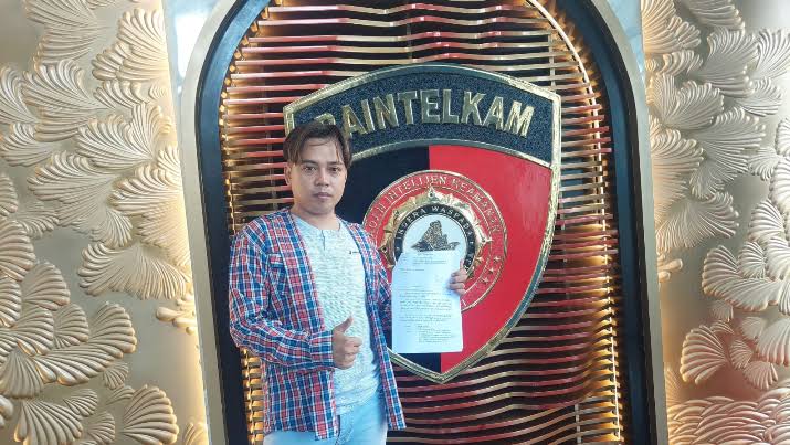 Keterangan foto: Ketua GMBI Kabupaten Lebak, King Naga.