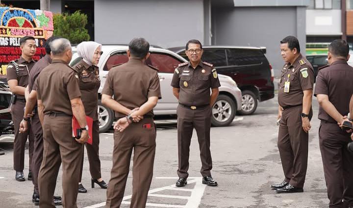 Keterangan foto : Kepala Kejaksaan Tinggi (Kejati) Sulawesi Selatan, Didik Farkhan Alisyahdi, Senin (27/10/2025)