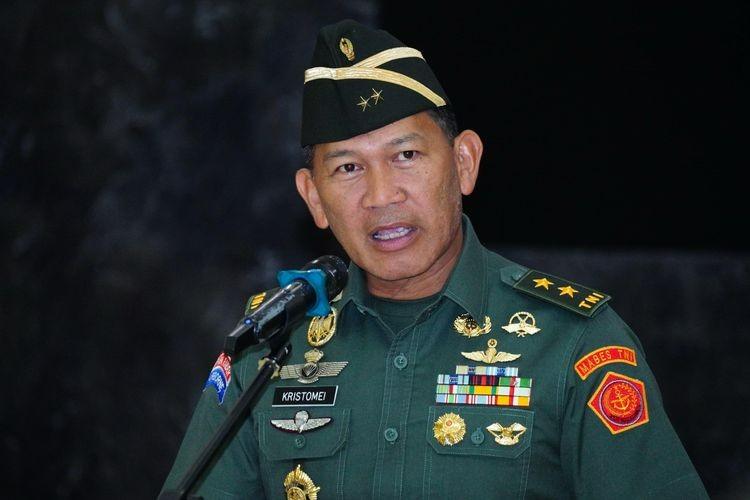 Letnan Jenderal TNI (Purn.) (Hor.) Glenny H. Kairupan.
