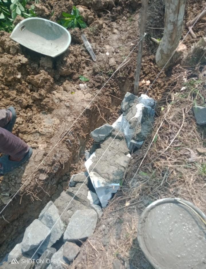 Keterangan poto : Galian Pondasi Pemagaran SMAN 1 Cimarga (Dokaus)