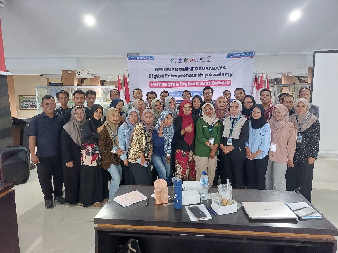 Keterangan foto: Gerak 08 Bersama BPSDMP Komdigi Surabaya, Sabtu (15/11/2025).