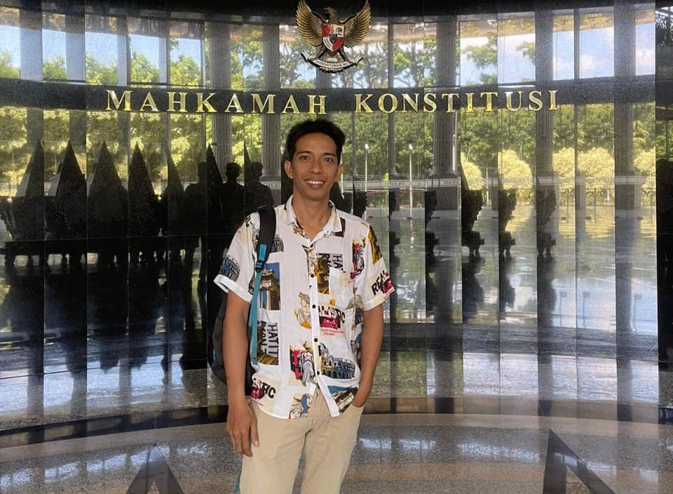 Keterangan foto : Wakil Bendahara PTSI Kaltim Irwan, perwakilan para pemohon kepada wartawan di Jakarta, Sabtu (22/11/2025.
