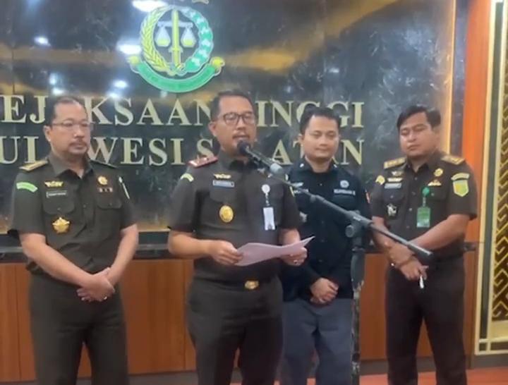Keterangan foto : Kajati Sulsel Dr Didik Farkhan, Selasa (2/11/2025)