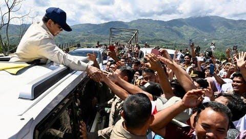 Foto/Dok: Presiden Prabowo Subianto saat Temui Pengungsi Korban di Sumatra.