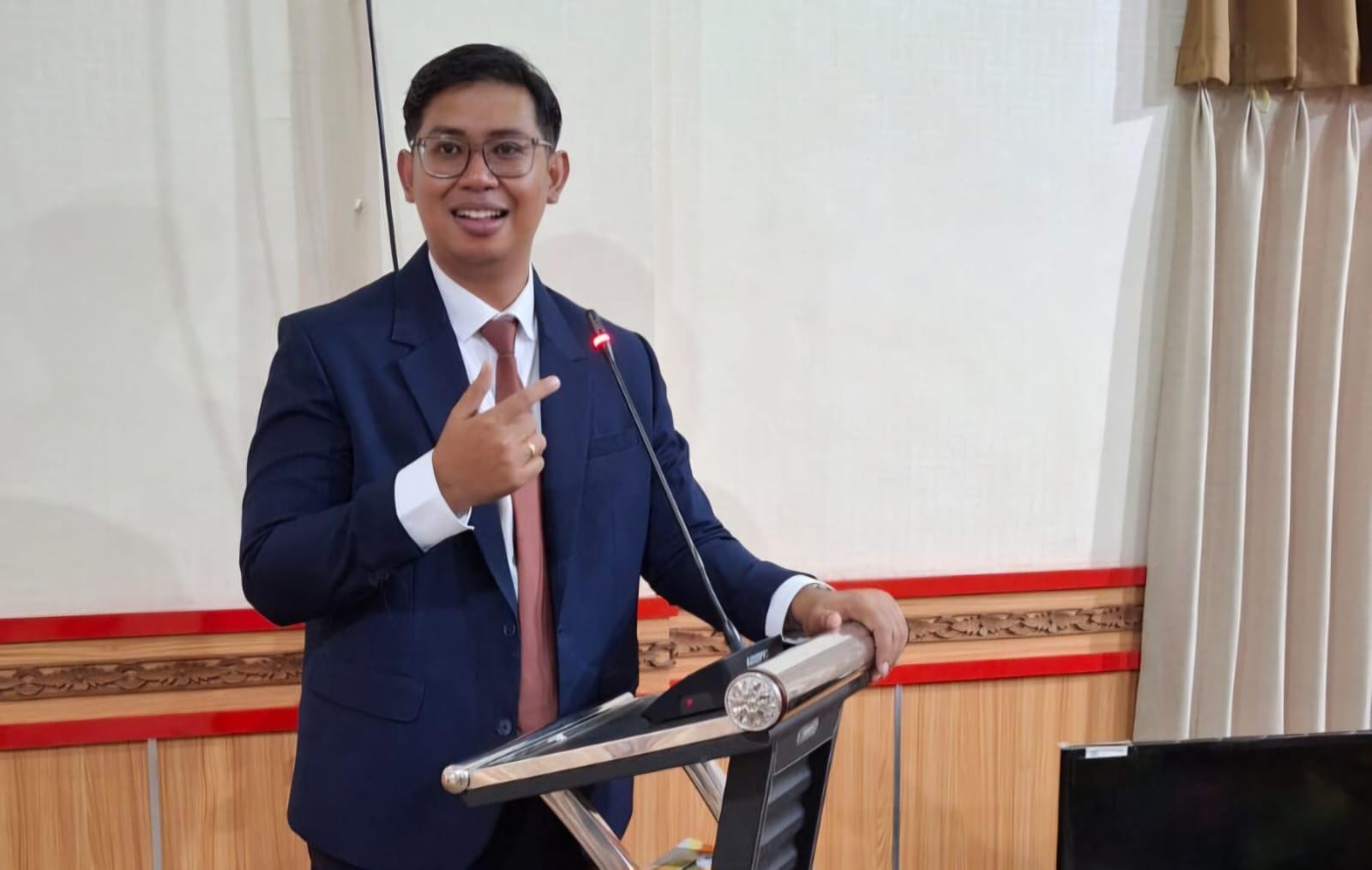 Universitas Udayana meluluskan Efatha Filomeno Borromeu Duarte sebagai Doktor Ilmu Hukum dalam Sidang Terbuka Promosi Doktor di Ruang C5, Jumat (12/12/2025).