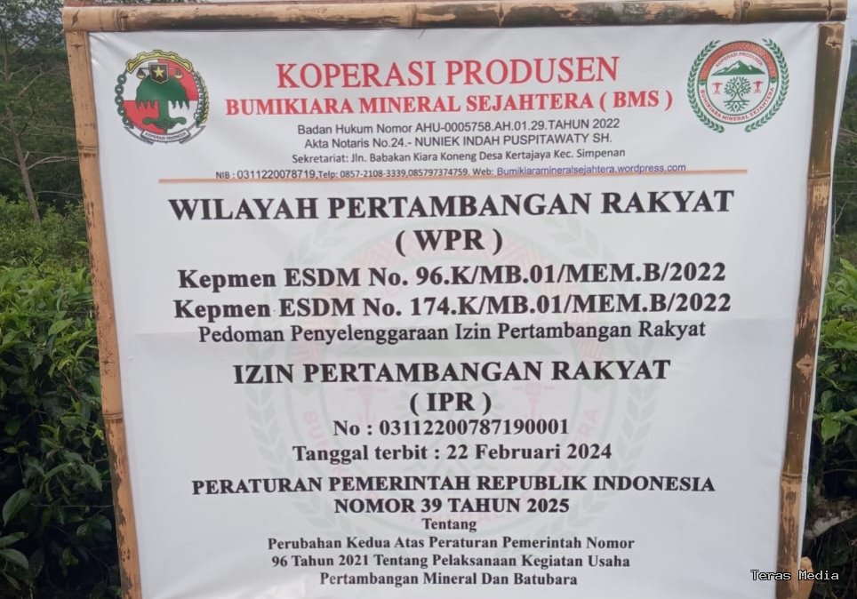 Keterangan foto: Papan Informasi, Koperasi Produsen Bumikiara Mineral Sejahtera (BMS) di Desa Kertajaya, Kecamatan Simpenan, Kabupaten Sukabumi.