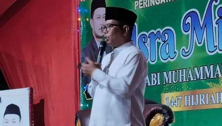 teras-media_2a58JLOb Hadiri Isra Mi’raj di Pasir Tanjung, Andra Soni Tekankan Sinergi Pemerintah dan Masyarakat I Teras Media