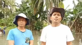 Keterangan foto: Warga Kampung Kaum Lebak, RT 02 RW 08, Kelurahan Muara Ciujung Barat, Kecamatan Rangkasbitung, Minggu (11/1).