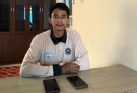 Keterangan foto: Asmur, Asisten Lapangan MBG Yayasan Nurwasita Bumi Nusantara.