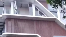 Keterangan foto : Gedung IPIT RSUD Tuban yang jendelanya rusak, Selasa (14/1/2026)