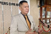 Keterangan foto: Adies Kadir