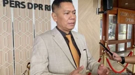 Keterangan foto: Adies Kadir