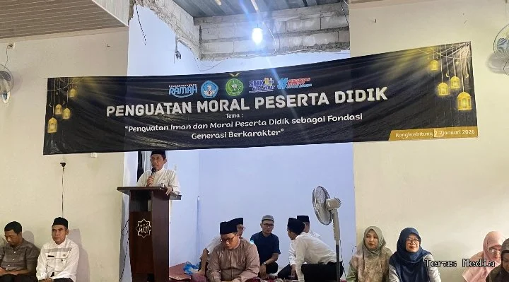 Keterangan poto : Sukarno
 M.Pd selaku Kepala SMKN 2 Rangkasbitung, saat memberikan sambutan dalam acara Isra Mi'raj yang di selenggarakan di lingkungan Sekolah pada jumat 23/1/2026