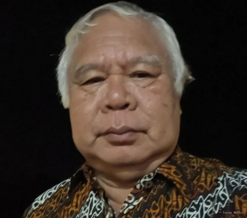 Keterangan foto: Laksamana Muda TNI (Purn) Soleman B. Ponto.