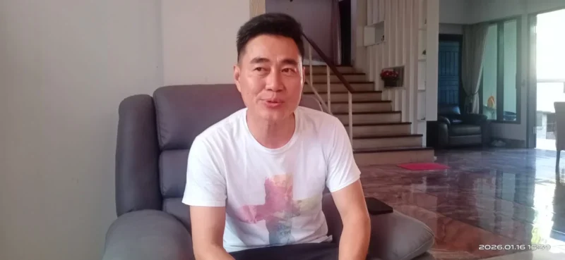 Foto: Yohanis Anggawan, orang tua peserta didik berinisial MKA.