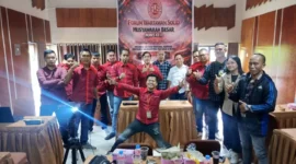 Keterangan foto: Forum Wartawan Solid (FWS).