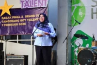 Keterangan foto: Kadis Diskominfo Kabupaten Tangerang Diyan Mayang Sari saat memberikan sambutan pada Grand Final Tangerang Got Talent 2026 di Gading Serpong.