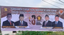 Keterangan poto : Spanduk Iklan Lomba Turnament Catur HUT Partai Cerindra ke 18 Tahun