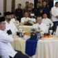 Keterangan foto : Elit politik buka bersama dengan partai NasDem, Sabtu (21/2/2026)