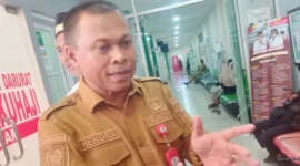 Keterangan foto: Kepala Dinas Kesehatan Kabupaten Tangerang dr. Hendra Tarmizi, MARS, saat diwawancarai usai menghadiri acara HUT ke-8 RSUD Pakuhaji, Selasa (3/2).