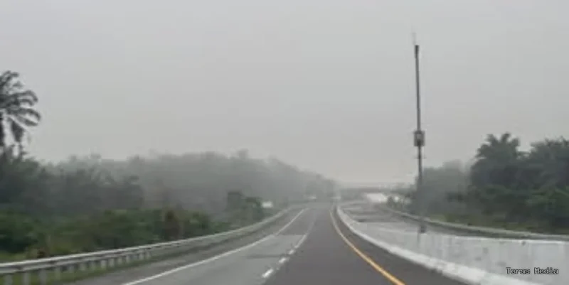 Keterangan foto : Jalan Tol Serang.- Rangkasbitung, Selasa (24/2/2026)