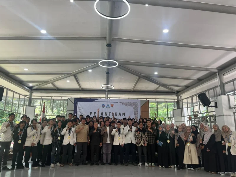 Keterangan foto : Sebanyak 29 orang pengurus secara resmi dilantik sebagai Pengurus Wilayah Pelajar Islam Indonesia (PW PII) Jawa Barat periode 2026–2028, Minggu (15/2/2026)
