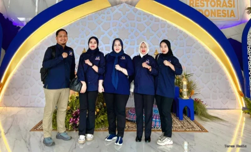 Keterangan foto : Kader Partai NasDem, Putriana Hamda Dakka, melayangkan surat kepada Ketua Umum DPP Partai NasDem Surya Paloh pada 20 Februari 2026