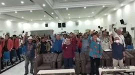 Keterangan foto : laksanaan Silaturahmi Akbar insan Pers Bekasi, Karawang, Purwakarta di Aula Husni Hamid, Karawang, 11 Maret 2026. Selain dihadiri 30 ketua organisasi pers dan wartawan se- Bekasi, Kamis (13/3/2026)