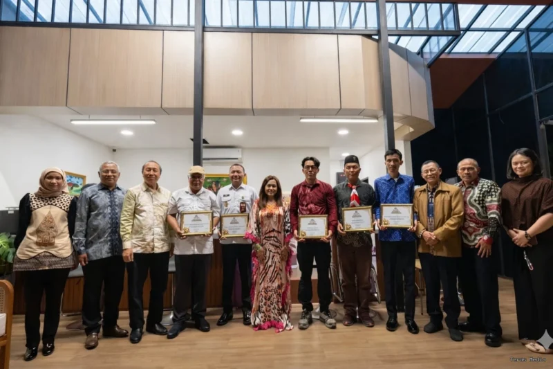 Mantan Kepala Badan Intelijen Strategis (Kabais) TNI, Laksda TNI (Purn.) Soleman B. Ponto Bersama Nara sumber lainya  dalam talkshow yang diselenggarakan oleh Pemuda Pemudi Bela Negara (PPBN) pada Kamis, 5 Maret 2026.