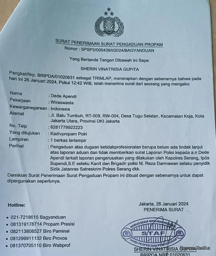 Keterangan foto : Kasus tindak pidana pengerusakan gardu sekretariat PP PAC Pontang, pagar pribadi, dan bendera Ormas Pemuda Pancasila yang menimpa wiraswasta Dede Apendi telah berkepanjangan hingga lebih dari 2 tahun 5 bulan, Senin (9/3/2026)