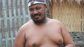 Keterangan foto : Aktivis Pemuda Adat Nusa Tenggara Barat (NTB), Nanang Noise, Selasa (17/3/2026)