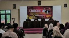 Keterangan foto : Puluhan aktivis PC Ikatan Mahasiswa Muhammadiyah (IMM) bersama aliansi Badan Eksekutif Mahasiswa (BEM) lintas kampus menggelar aksi solidaritas dan diskusi publik, Rabu (18/3/2026)