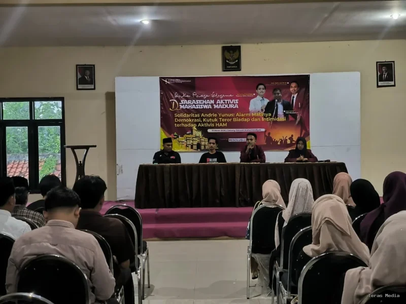 Keterangan foto : Puluhan aktivis PC Ikatan Mahasiswa Muhammadiyah (IMM) bersama aliansi Badan Eksekutif Mahasiswa (BEM) lintas kampus menggelar aksi solidaritas dan diskusi publik, Rabu (18/3/2026)