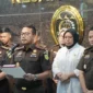 Keterangan foto : Kajati Sulsel Dr Didik Farkhan saat konferensi pers, Senin (9/3/2026)