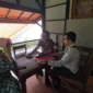 Keterangan foto : Kejari) Jakarta Pusat bersama Tim Tangkap Buronan (Tabur) Kejaksaan Tinggi (Kejati) Daerah Khusus Jakarta berhasil mengamankan Daftar Pencarian Orang (DPO) terpidana kasus penggelapan dan pencucian uang, Indah Harini, pada Rabu (15/4/2026)