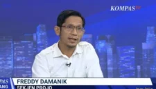 Keterangan foto : Sekjen Projo Fredy Alex Damanik, Minggu (19/4/2026)