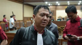 Keterangan foto : Proses persidangan dugaan korupsi pengadaan perangkat Chromebook untuk program digitalisasi pendidikan di lingkungan Kementerian Pendidikan, Kebudayaan, Riset, dan Teknologi yang sedianya digelar pada Rabu, 22 April 2026, di Pengadilan Tindak Pidana Korupsi Jakarta Pusat terpaksa ditunda.