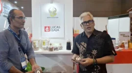 Aktivis 98 sekaligus Ketua Umum Gerakan Ekonomi Kreatif (GERAK 08), Revitriyoso Husodo, mengkritik keras pernyataan pengamat politik Saiful Mujani
