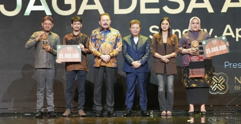 Keterangan foto : Kejaksaan Republik Indonesia bersama Asosiasi Badan Permusyawaratan Desa Nasional (ABPEDNAS) sukses menggelar malam apresiasi ABPEDNAS Jaga Desa Award 2026