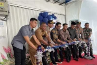 Keterangan foto : Anggota DPR RI, M Nasir Djamil saat meresmikan Bio Fit, Selasa (28/4/2026)