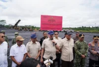 Keterangan foto : Jaksa Agung ST Burhanuddin, selaku Wakil Ketua I Pengarah Satuan Tugas Penertiban Kawasan Hutan (Satgas PKH), melakukan peninjauan langsung ke Kabupaten Murung Raya, Kalimantan Tengah, Selasa (7/4/2026)