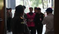 Keterangan foto : Jaksa Penuntut Umum (JPU) menyuarakan keberatan keras terkait prosedur pemeriksaan saksi dari pihak Google yang dilakukan secara virtual dari Singapura, Selasa (21/4/2026)